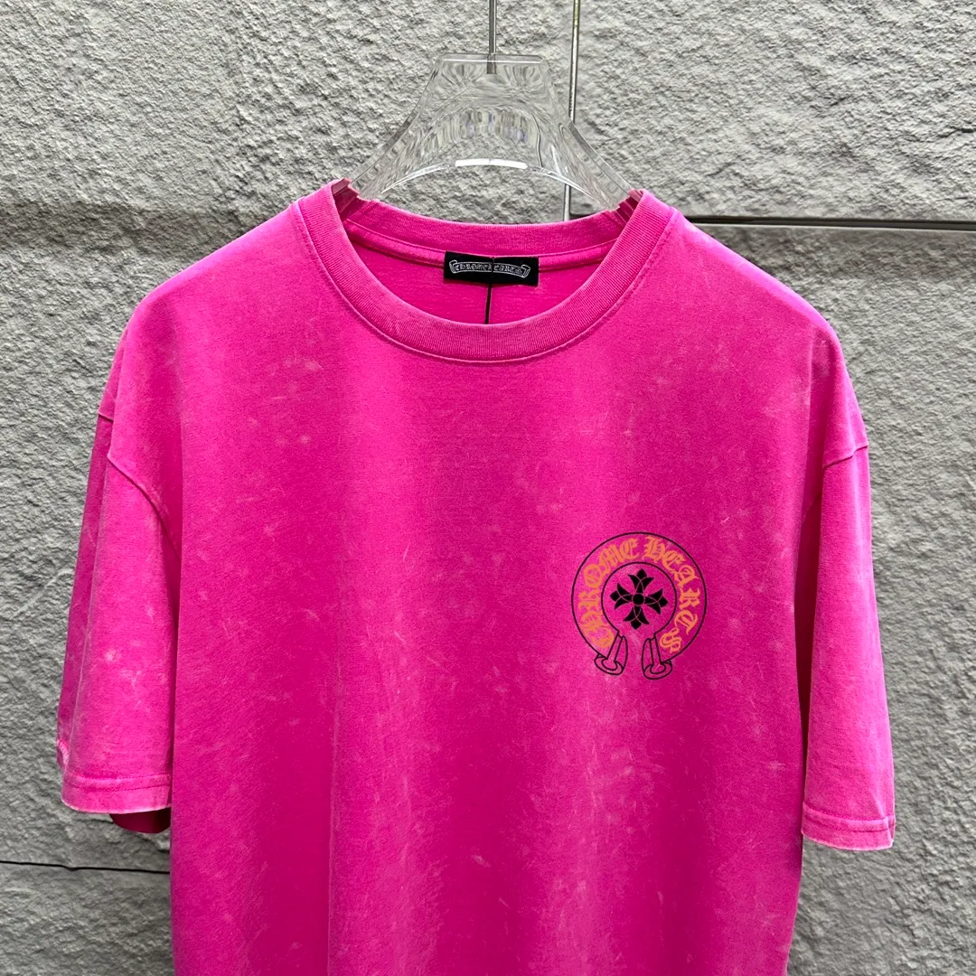 🅿️180 CH* Crow Heart* 2025 spring and summer new style Snowflake distressed washed retro round neck short sleeves Chest and front logo Horseshoe print on front and back Customized fabric Short-sleeved T-shirt Unisex Size: S M L XL XXL Color: Snowflake Black Snowflake Gray Snowflake Pink Snowflake Blue